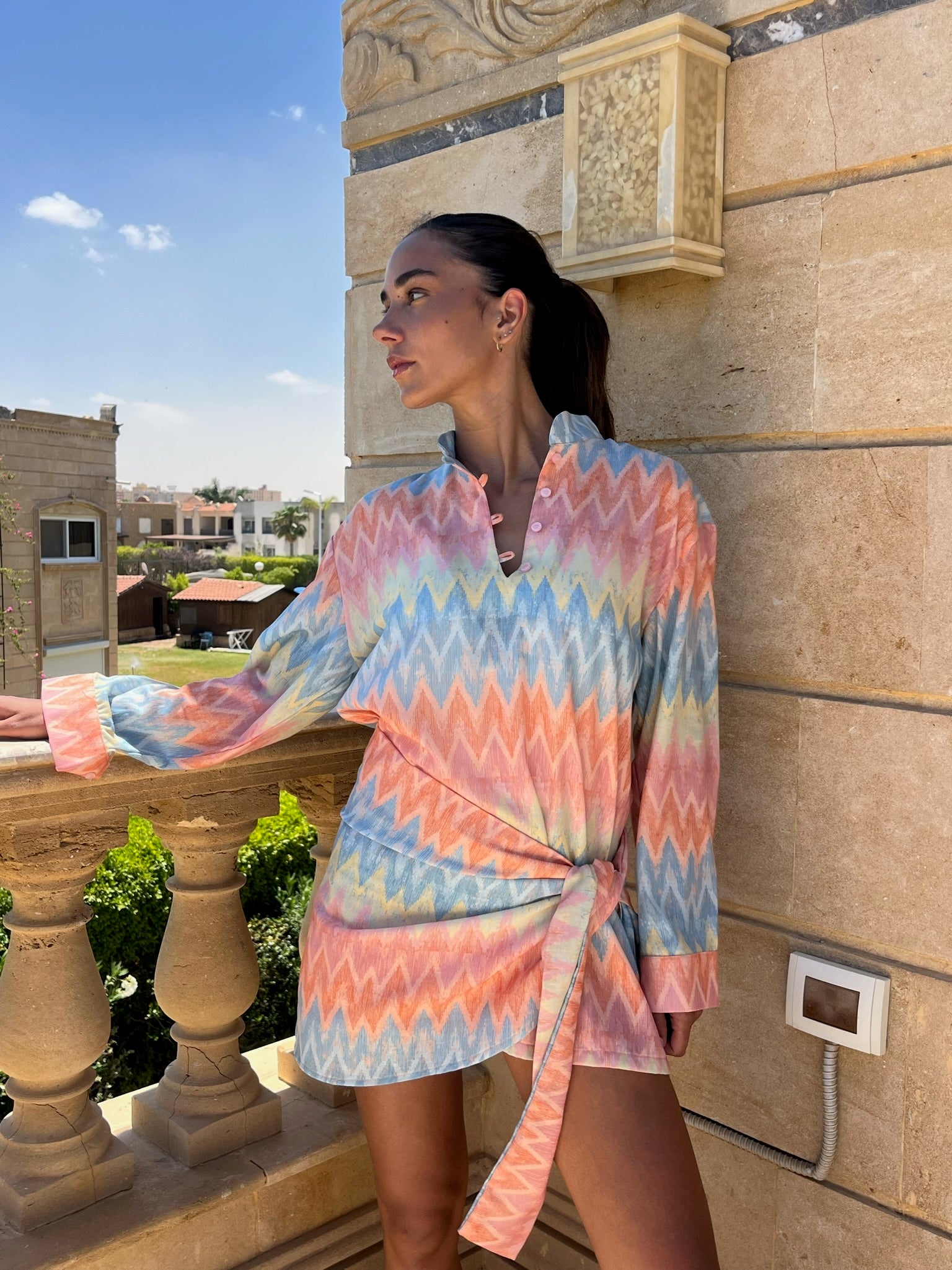 The Vibrant Wrap Around