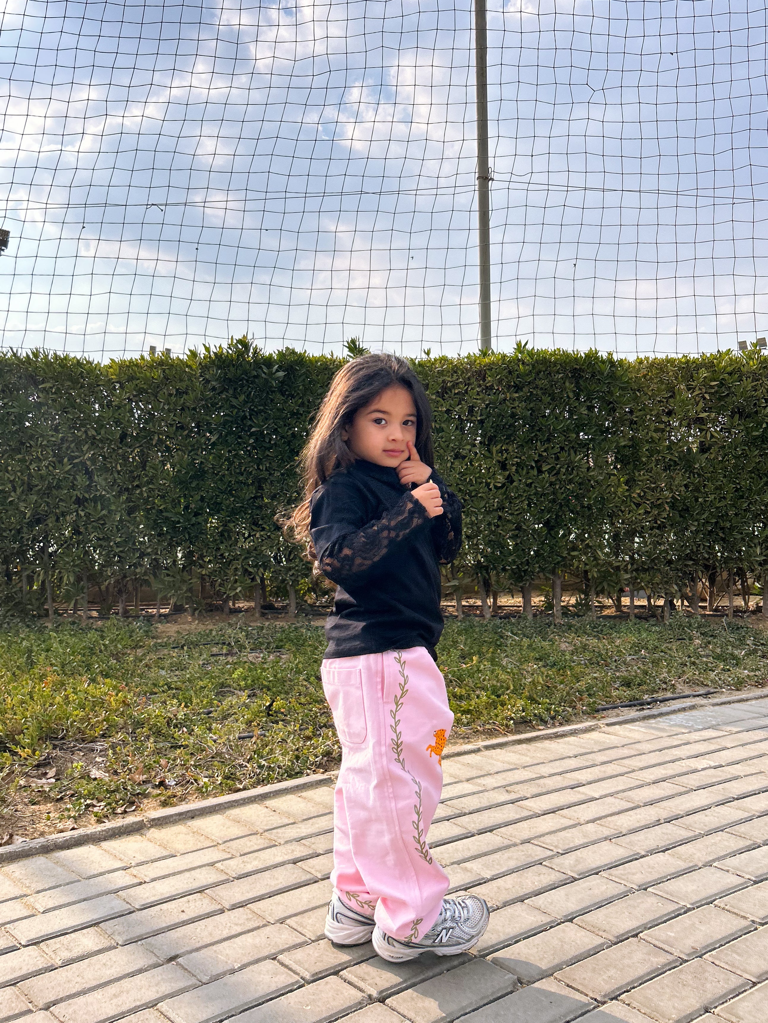 Kids Daylight Lace sleeve top