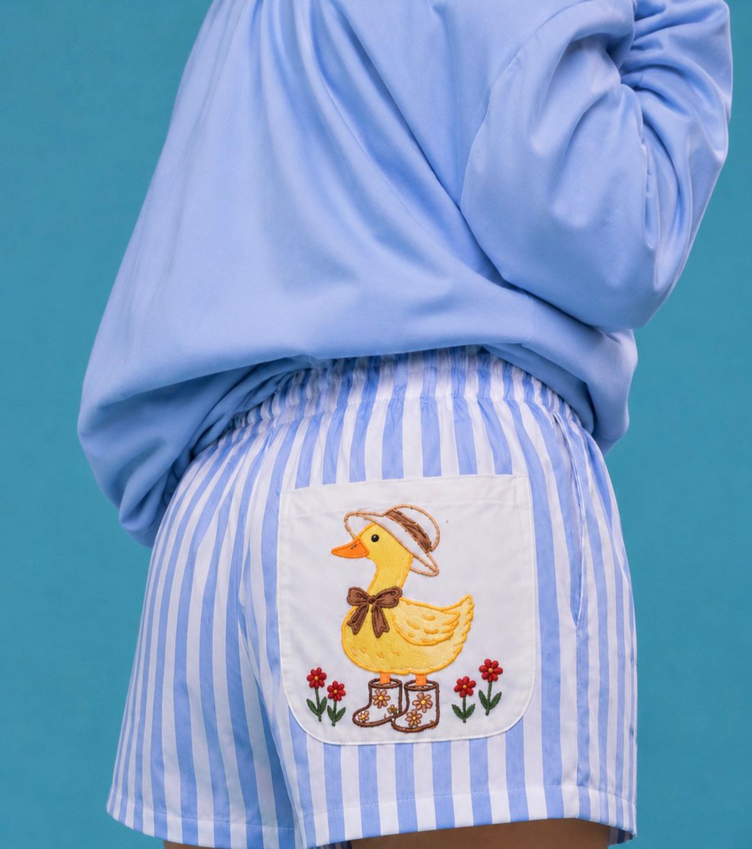 Kids blue floral pocket short